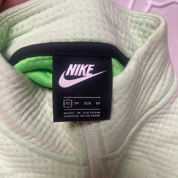 Nike Sweatshirt Sportswear Tech Fleece 1/4 Zip. EUC - Picture 8 of 10